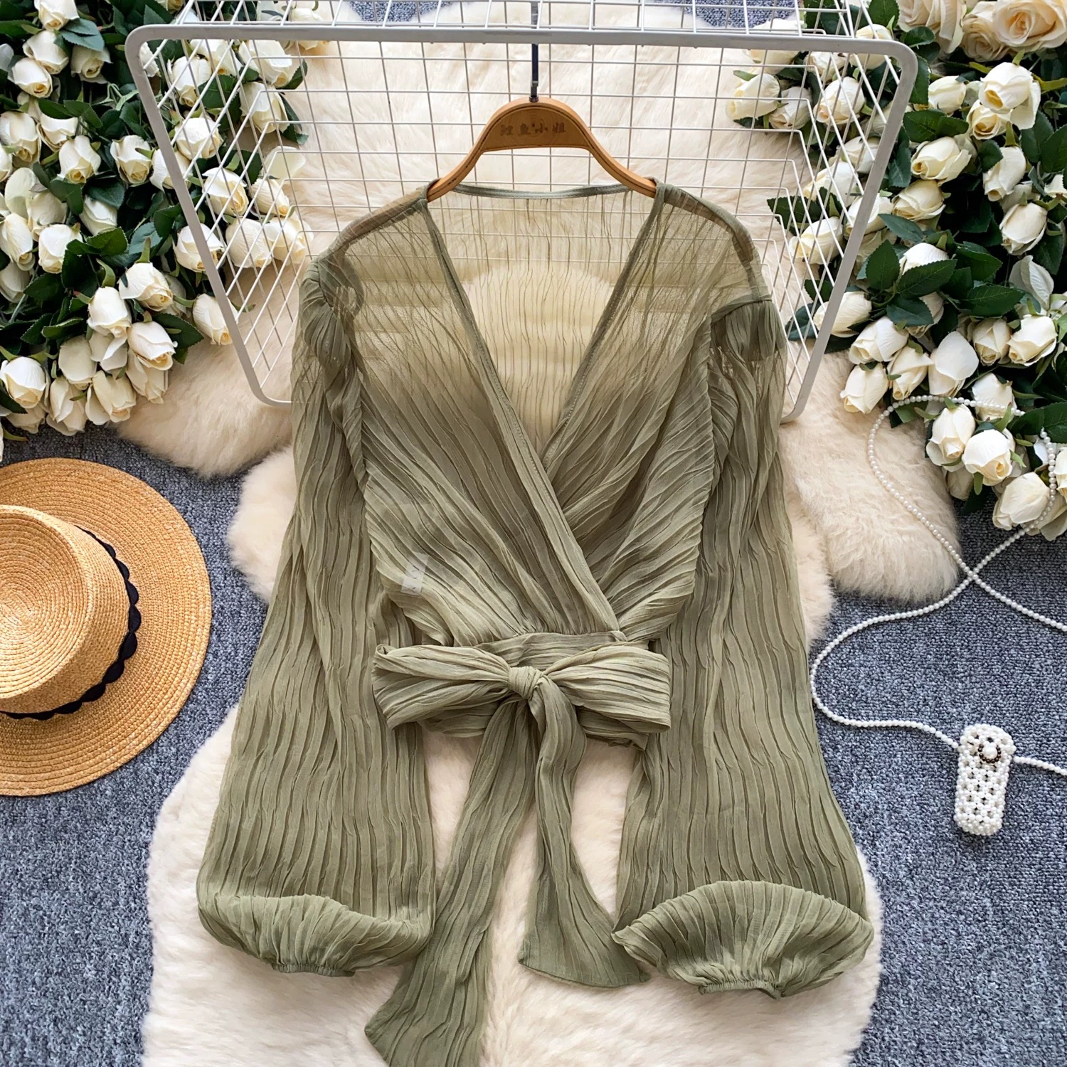 No strings attached top CTO945 images